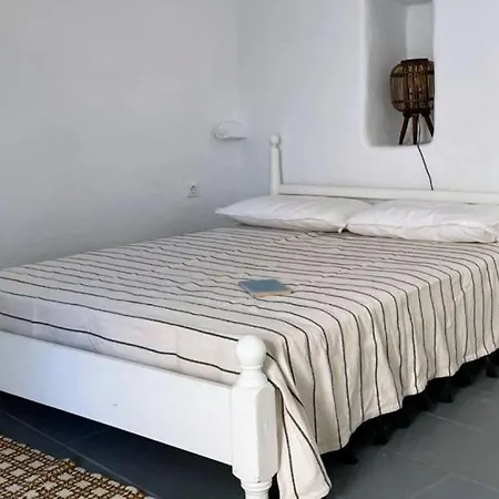 Red Rocks Apartment Parikia (Paros)